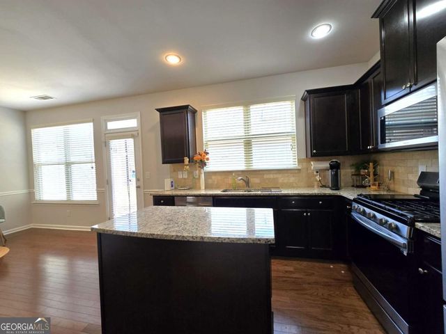 3470 Sardis Bend Drive, Buford, GA 30519