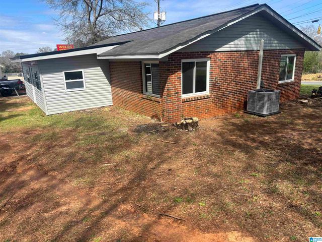 1 S HAMMETT AVENUE, Sylacauga, AL 35150