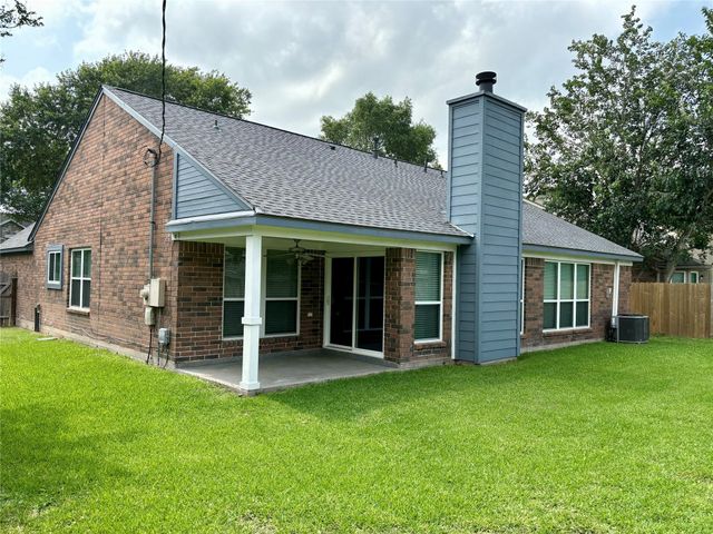3909 Ashwood Drive, Pearland, TX 77584