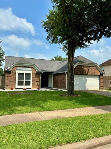3909 Ashwood Drive, Pearland, TX 77584