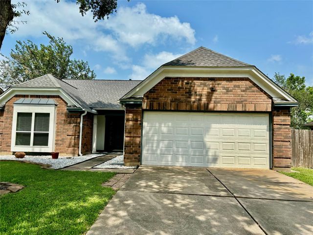 3909 Ashwood Drive, Pearland, TX 77584