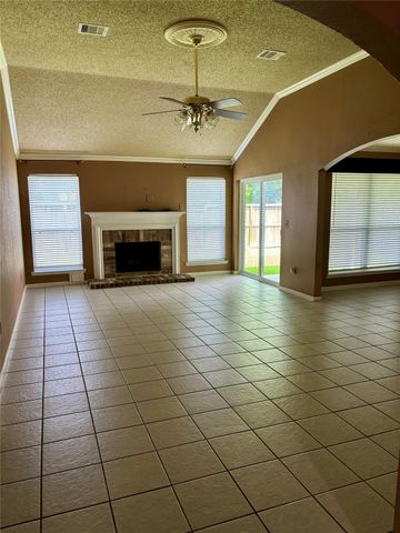 3909 Ashwood Drive, Pearland, TX 77584