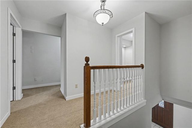 12209 Aberdeen Road, Leawood, KS 66209