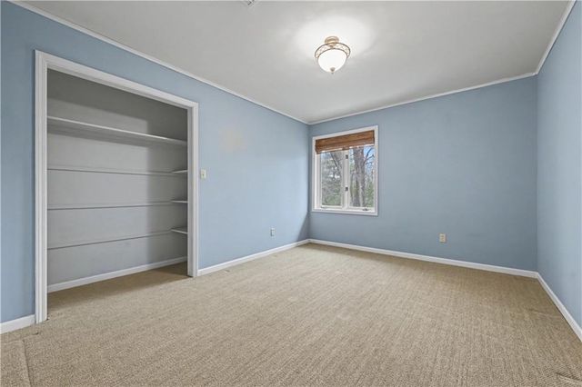 12209 Aberdeen Road, Leawood, KS 66209