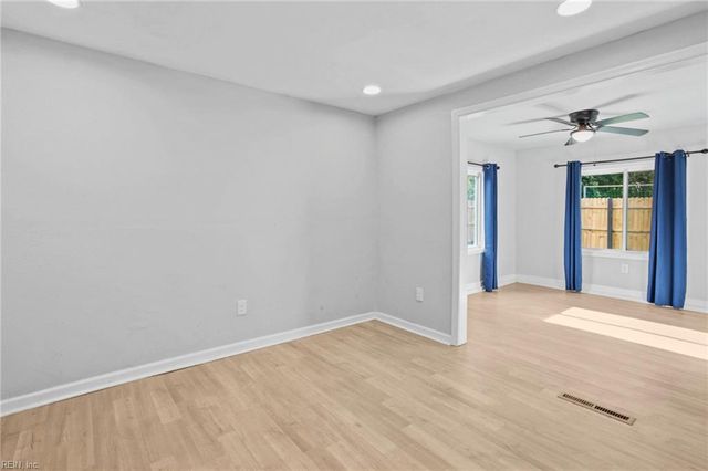 3549 Silina DR, Virginia Beach, VA 23452