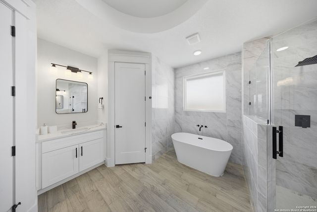 113 Hidden Cove, Floresville, TX 78114