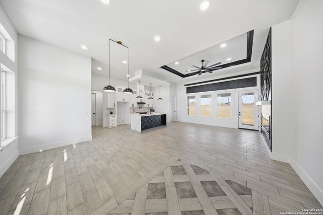 113 Hidden Cove, Floresville, TX 78114