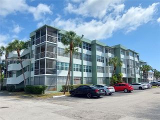 2741 Taft Street 212, Hollywood, FL 33020