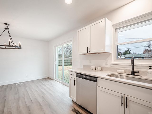 3900 E Diamond Avenue, Evansville, IN 47715