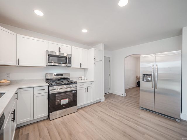 3900 E Diamond Avenue, Evansville, IN 47715