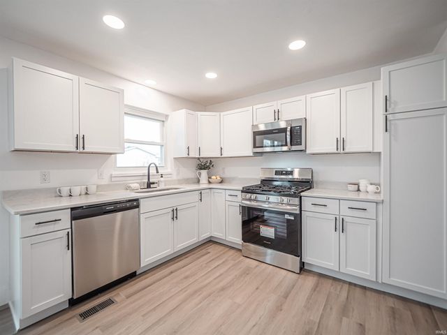 3900 E Diamond Avenue, Evansville, IN 47715