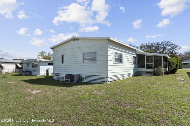 7156 Fairlane Avenue, Brooksville, FL 34613