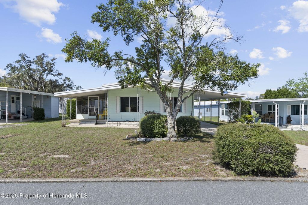 7156 Fairlane Avenue, Brooksville, FL 34613