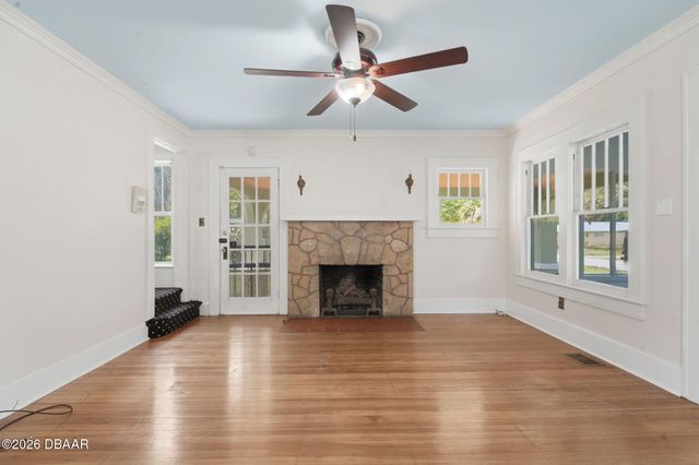 920 Daytona Avenue, Holly Hill, FL 32117