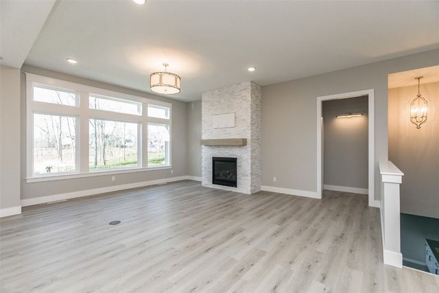 5750 Meadow Grass Circle SE, Cedar Rapids, IA 52403