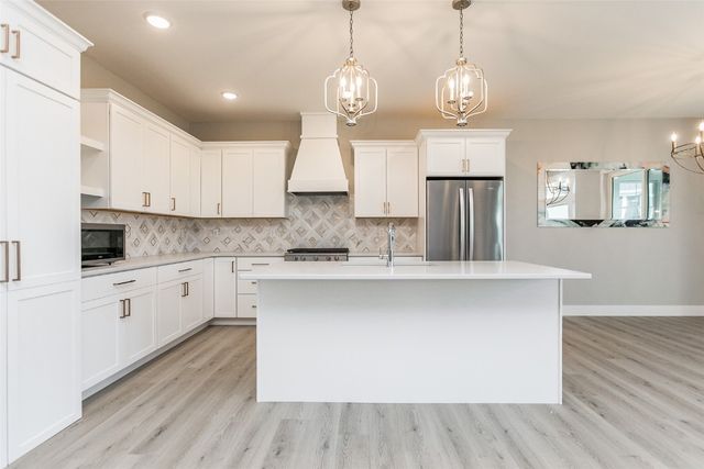 5750 Meadow Grass Circle SE, Cedar Rapids, IA 52403