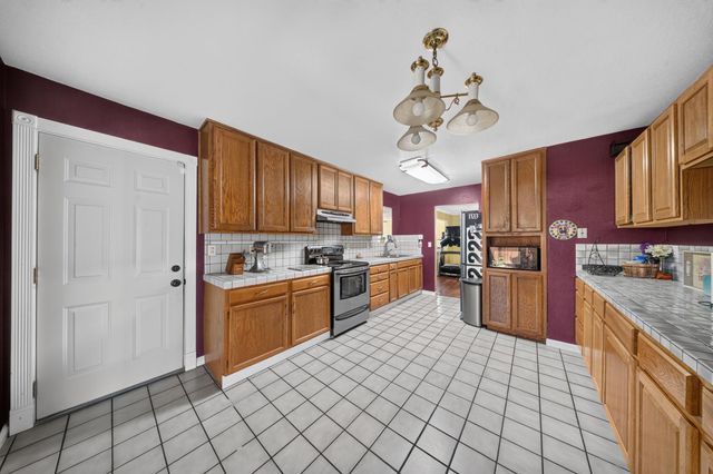 7560 Lemarsh Way, Sacramento, CA 95822