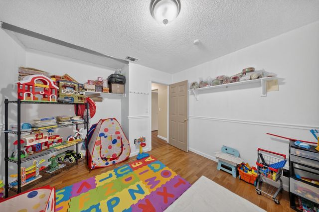 7560 Lemarsh Way, Sacramento, CA 95822