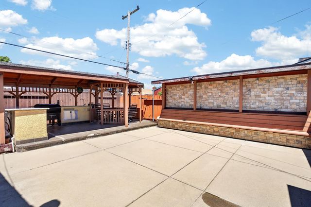 7560 Lemarsh Way, Sacramento, CA 95822