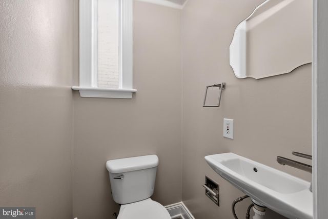1819 RIGGS PL NW, Washington, DC 20009