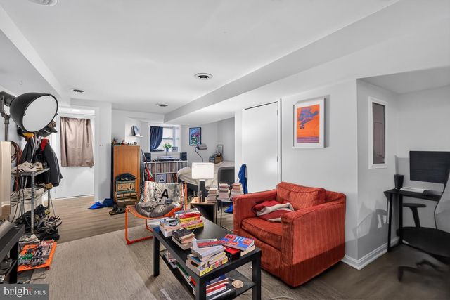 1819 RIGGS PL NW, Washington, DC 20009