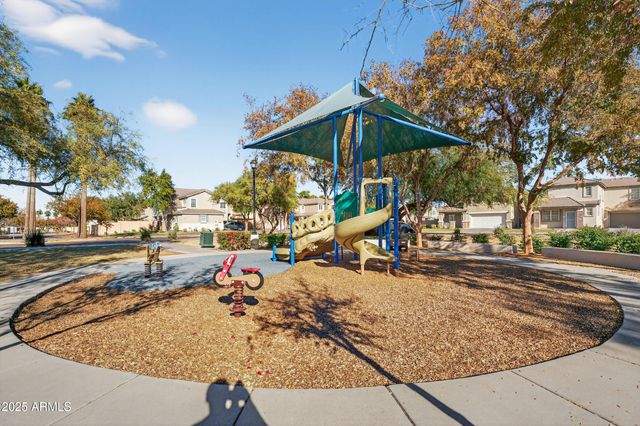 2349 E HIDALGO Avenue, Phoenix, AZ 85040