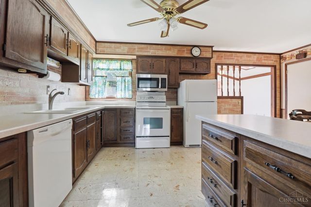 6 Arrowhead Court, Harrison, OH 45030