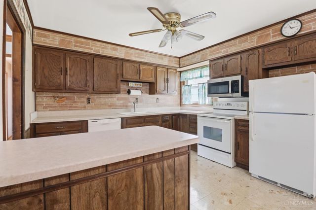 6 Arrowhead Court, Harrison, OH 45030