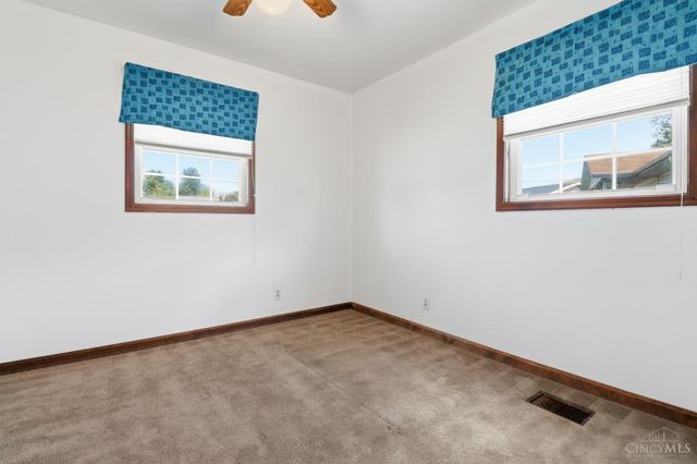 6 Arrowhead Court, Harrison, OH 45030