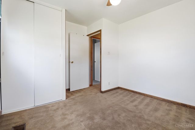 6 Arrowhead Court, Harrison, OH 45030