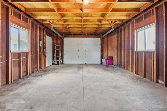 6 Arrowhead Court, Harrison, OH 45030