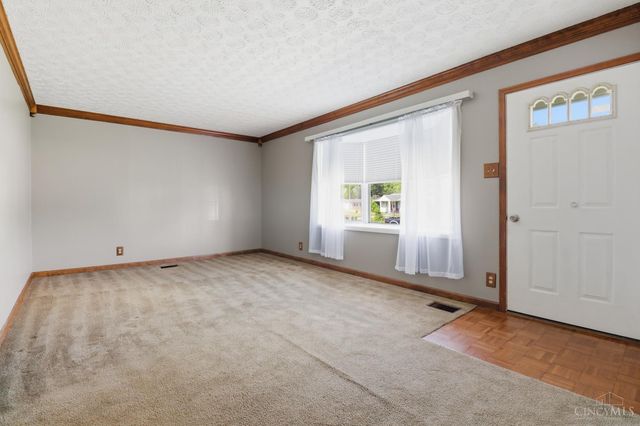 6 Arrowhead Court, Harrison, OH 45030