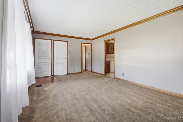6 Arrowhead Court, Harrison, OH 45030