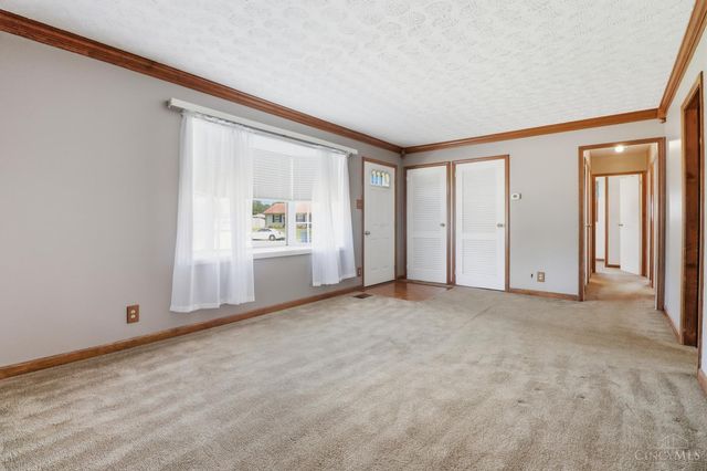 6 Arrowhead Court, Harrison, OH 45030