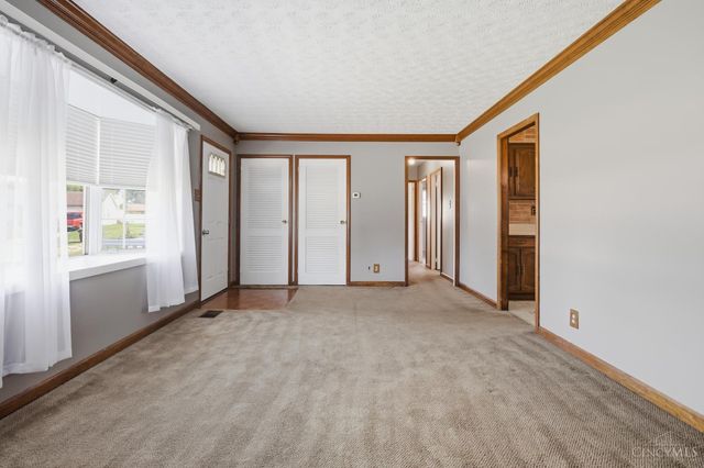 6 Arrowhead Court, Harrison, OH 45030