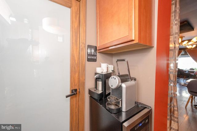 110 W ORANGE ST, Lancaster, PA 17603