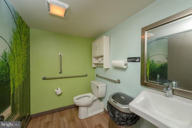 110 W ORANGE ST, Lancaster, PA 17603