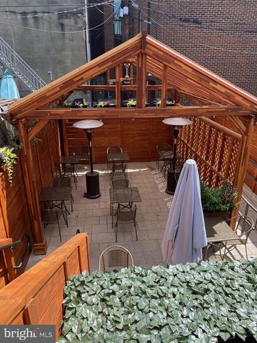 110 W ORANGE ST, Lancaster, PA 17603