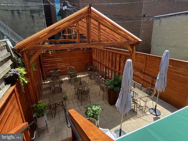 110 W ORANGE ST, Lancaster, PA 17603
