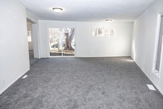 221 W Howard Street, Hibbing, MN 55746