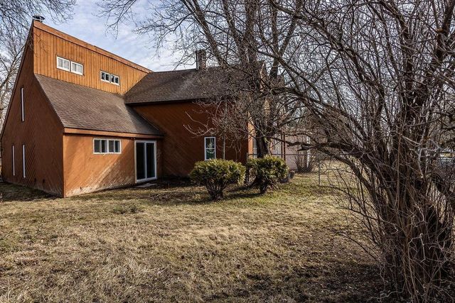 221 W Howard Street, Hibbing, MN 55746
