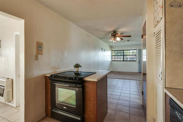125 JAMES DRIVE, Iowa Park, TX 76367