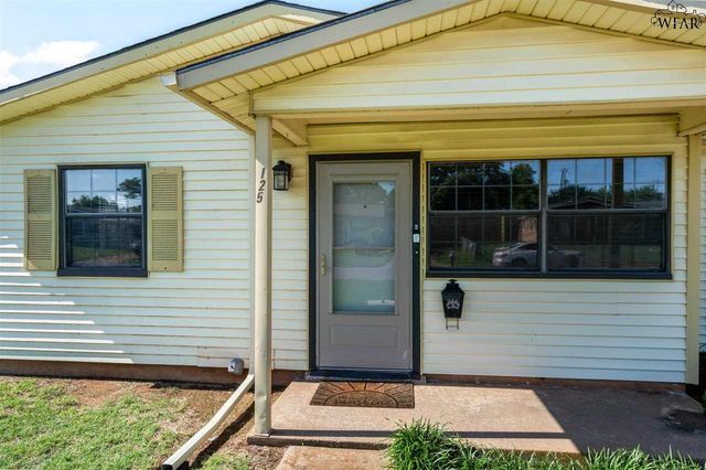 125 JAMES DRIVE, Iowa Park, TX 76367