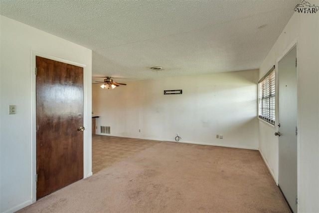 125 JAMES DRIVE, Iowa Park, TX 76367
