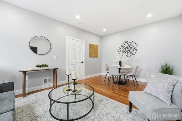 214 Montgomery Street 1, Highland Park, NJ 08904