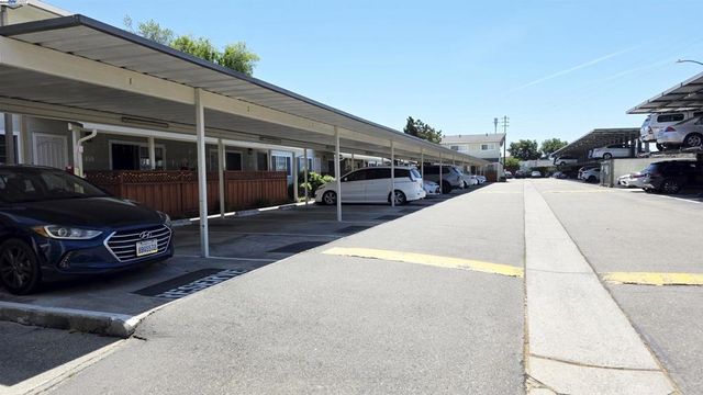 700 Fargo Ave 5, San Leandro, CA 94579