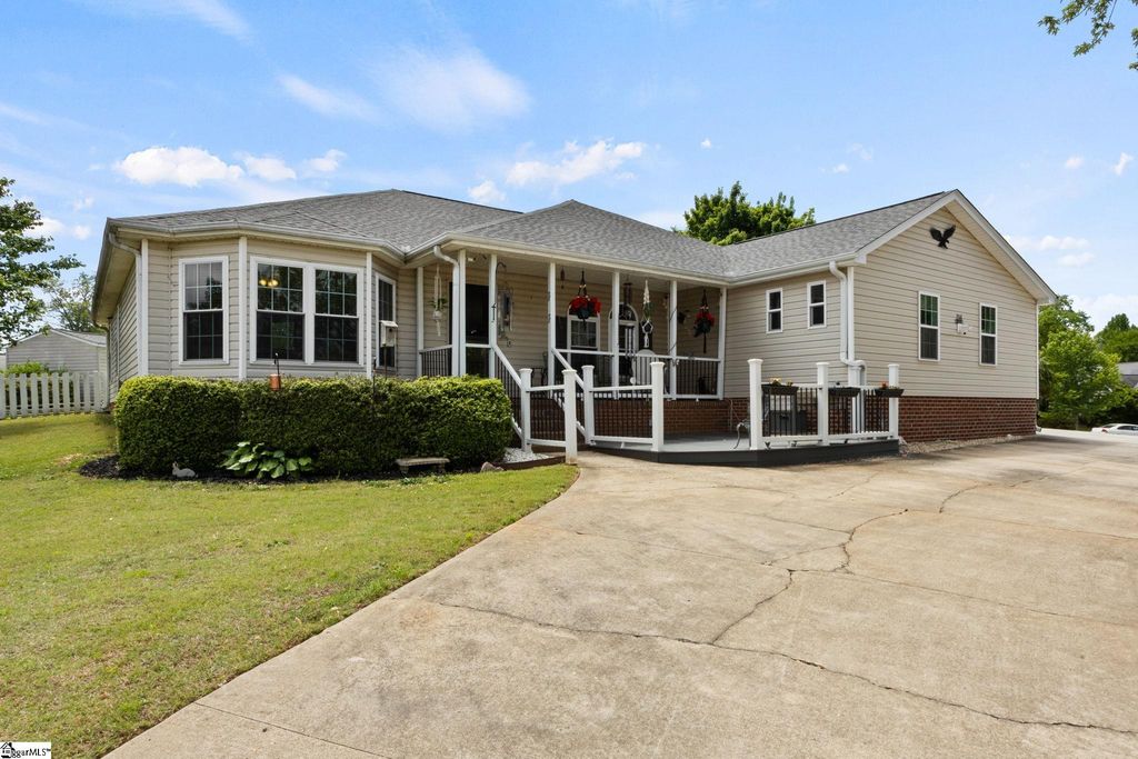 216 Cornelson Drive, Greer, SC 29651