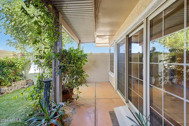 9902 W CEDAR Drive, Sun City, AZ 85351