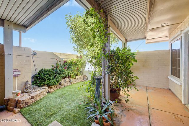 9902 W CEDAR Drive, Sun City, AZ 85351