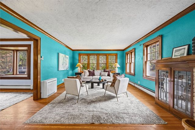 129 Frankland Road, Irondequoit, NY 14617